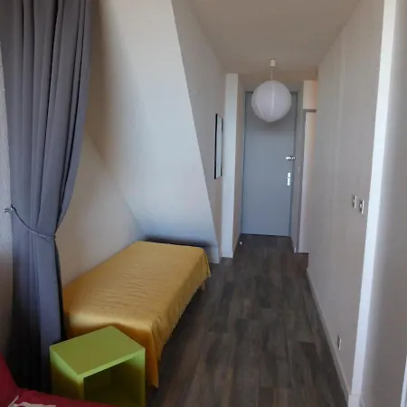 Grand T2 Avec Piscine, Terrasse Et Accès Direct à La Plage, 4 Personnes - Port Barcarès - Fr-1-81-505