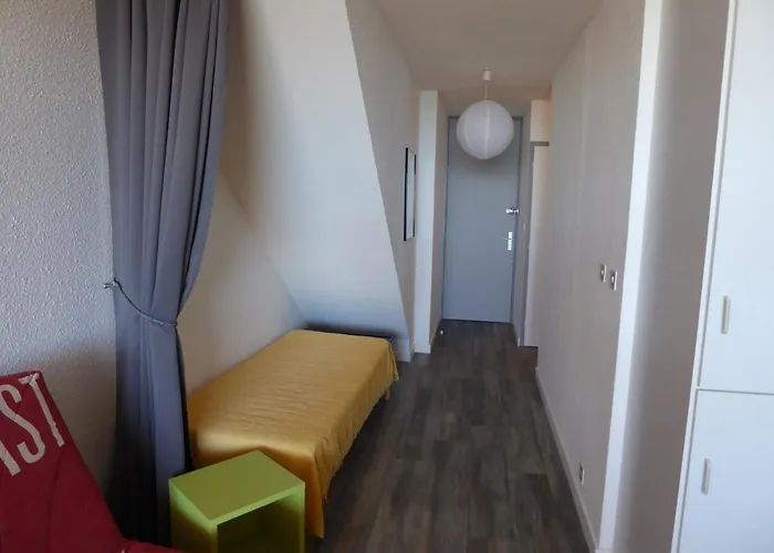 Grand T2 Avec Piscine, Terrasse Et Acces Direct A La Plage, 4 Personnes - Port Barcares - Fr-1-81-505
